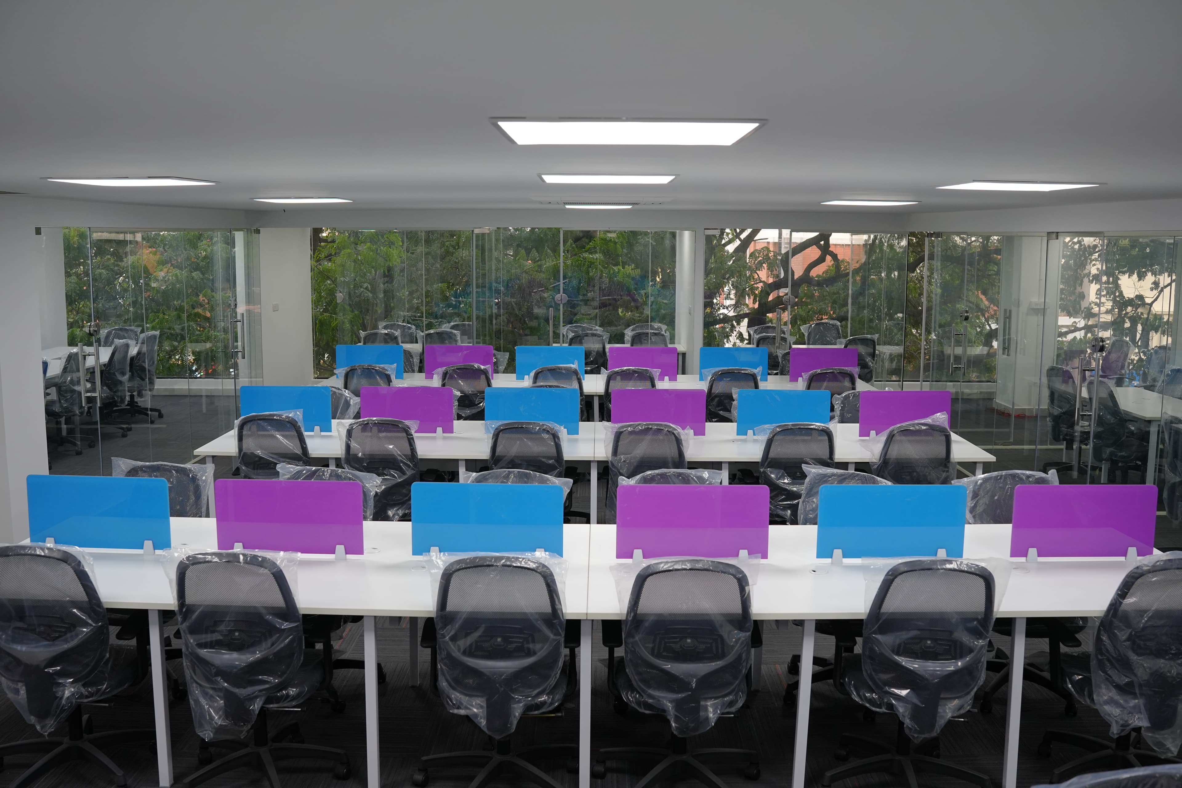 Open Desk Area